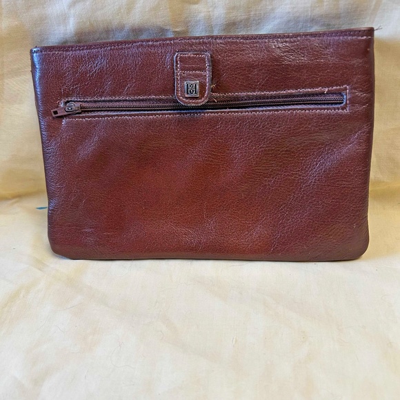 SPRING-TOP WALLET in CALF LEATHER, MEDIUM BROWN, CLOSES TIGHTLY, 7 x 5 INCHES, - Picture 3 of 5